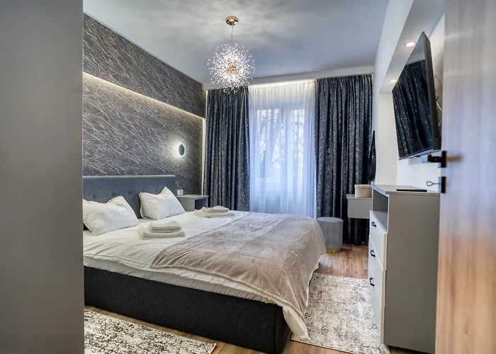 Chic Retreat: Newly Renovated 1br