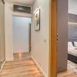 Chic Retreat: Newly Renovated 1br * Bukurešť