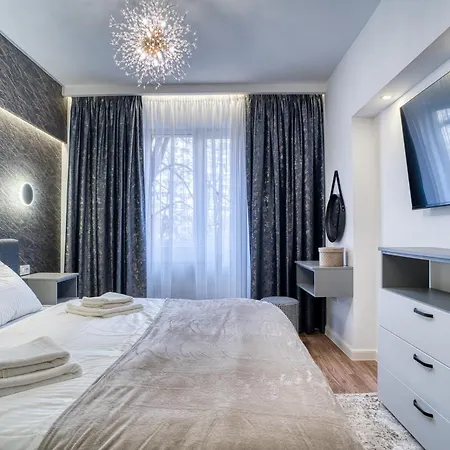 Chic Retreat: Newly Renovated 1br Apartament