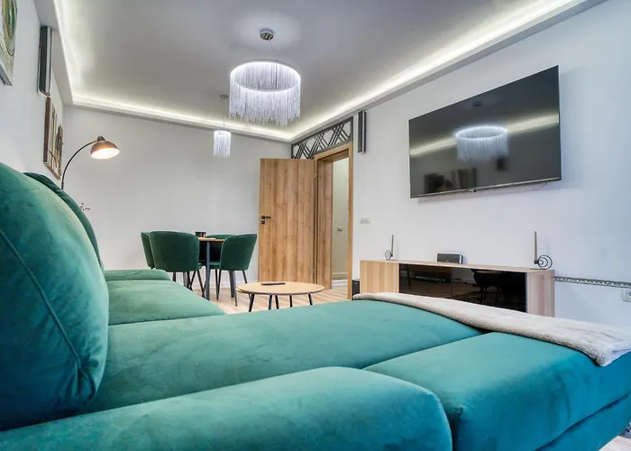 Chic Retreat: Newly Renovated 1br Apartment