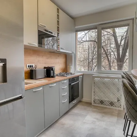 Chic Retreat: Newly Renovated 1br *