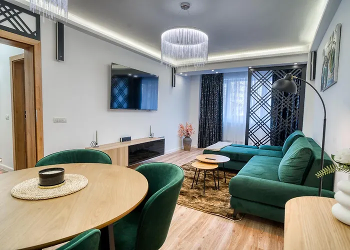 Chic Retreat: Newly Renovated 1br