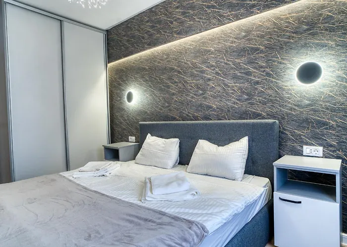 Chic Retreat: Newly Renovated 1br شقة بوخارست